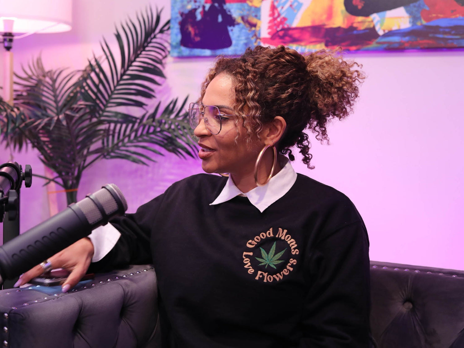 Good Moms Crewnecks: Comfort Meets Empowerment